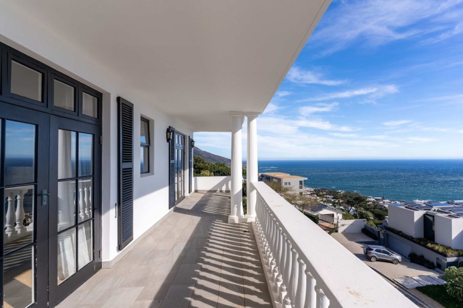 To Let 4 Bedroom Property for Rent in Camps Bay Western Cape